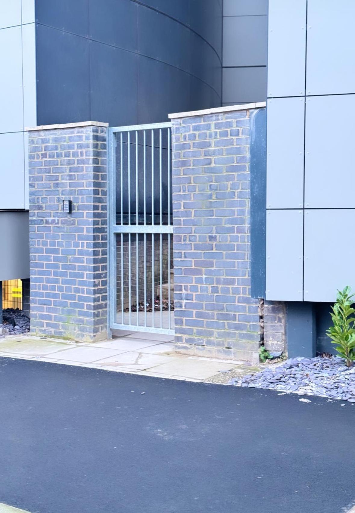 Luxury 2 Bedroom Apartment In Manchester City Centre - Free Parking Ngoại thất bức ảnh