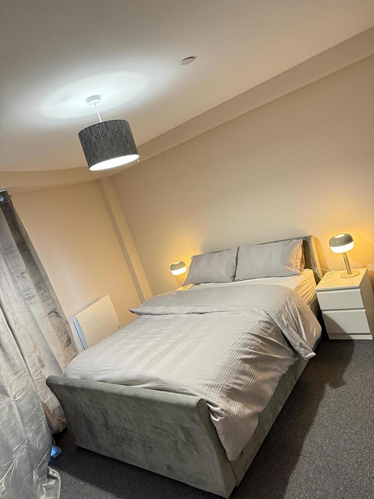 Luxury 2 Bedroom Apartment In Manchester City Centre - Free Parking Ngoại thất bức ảnh